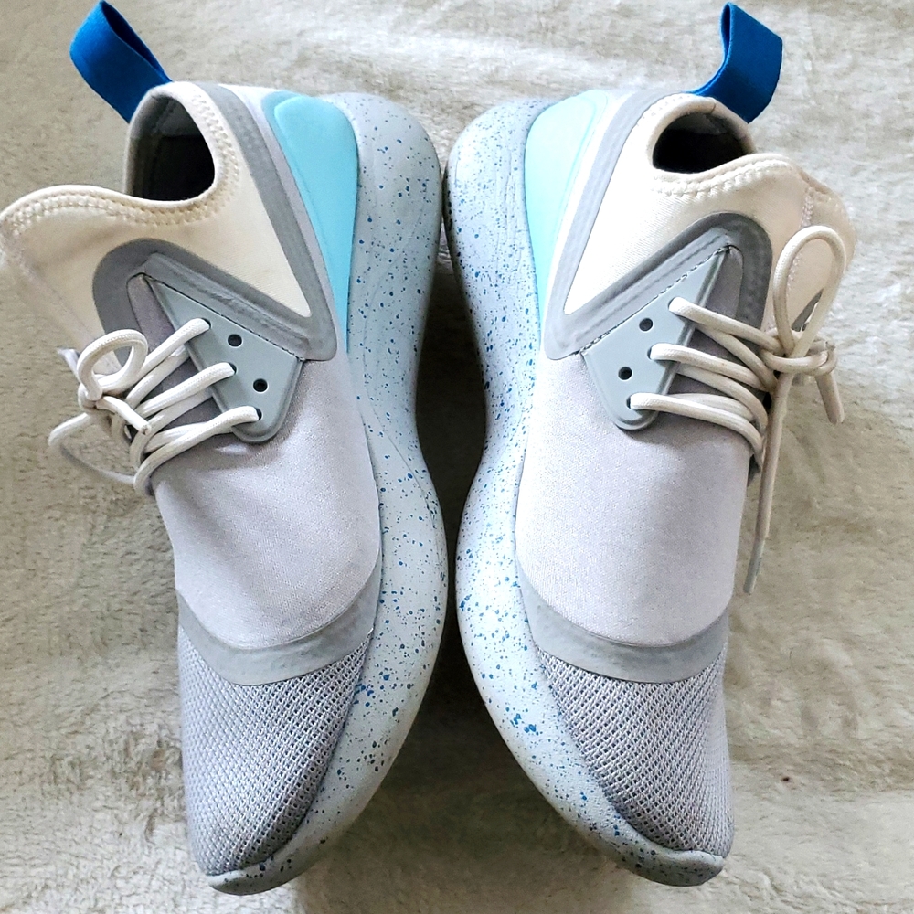 Nike - Picture 6 of 6